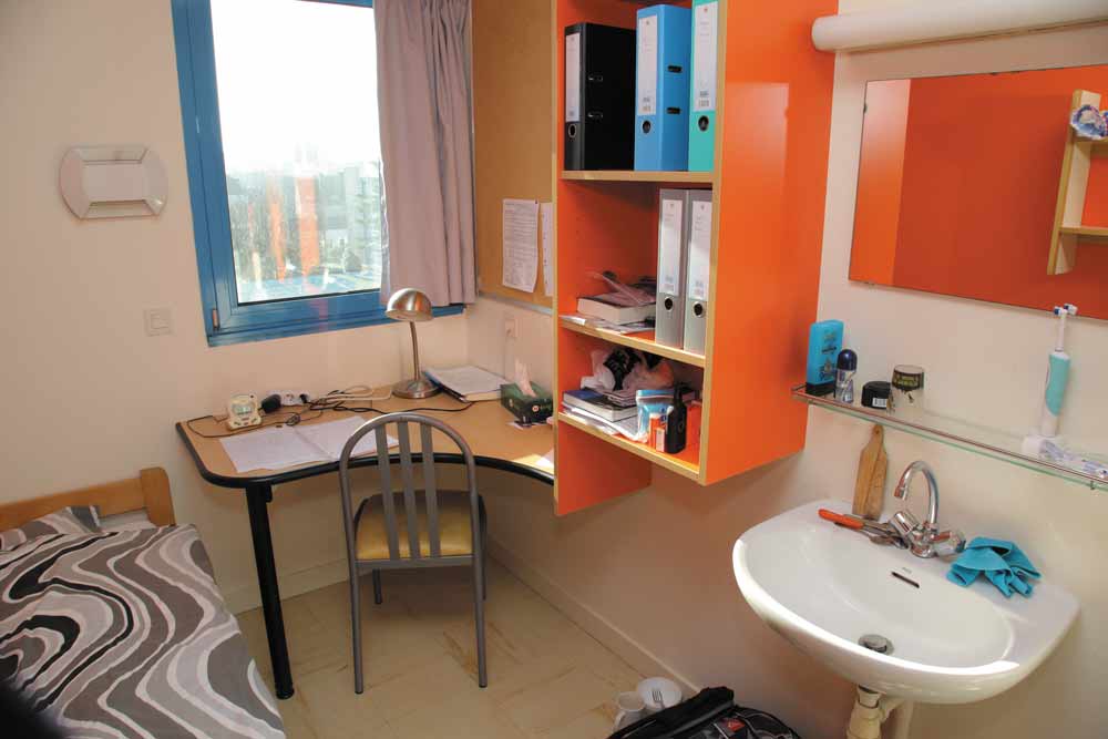 La Croix Rouge etre etudiant chambre internat