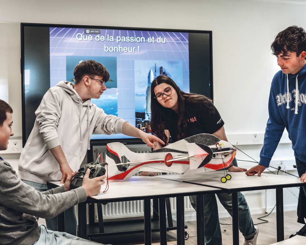 la croix rouge initiation bia eleves montage moteur