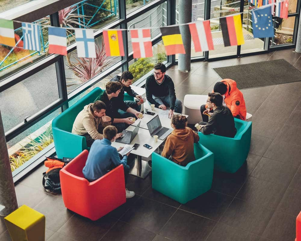 sections europeennes la croix rouge